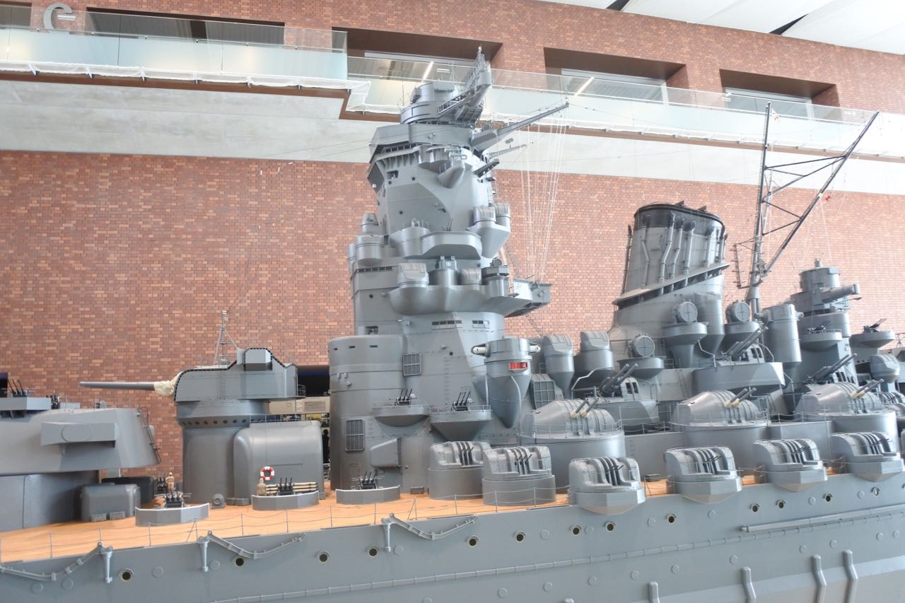 軍艦「陸奥」引き揚げ記念錨 ねじる